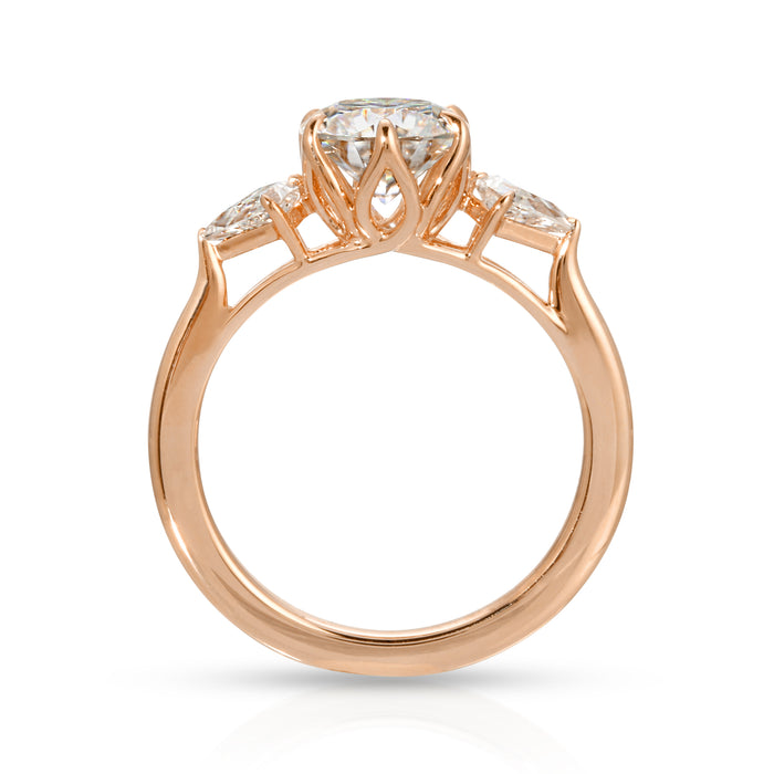 Avery | Moissanite with Kite Accents Ring