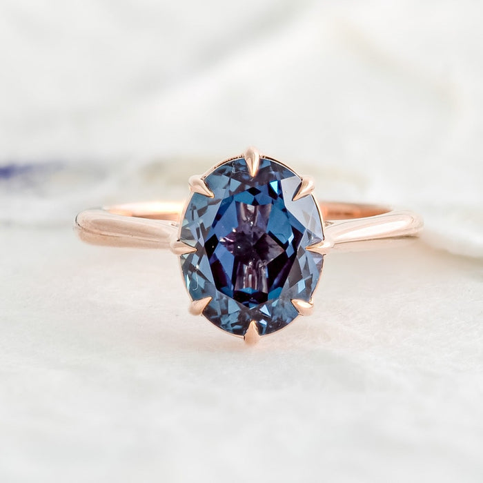 Lilith | Solitaire Oval Alexandrite Ring