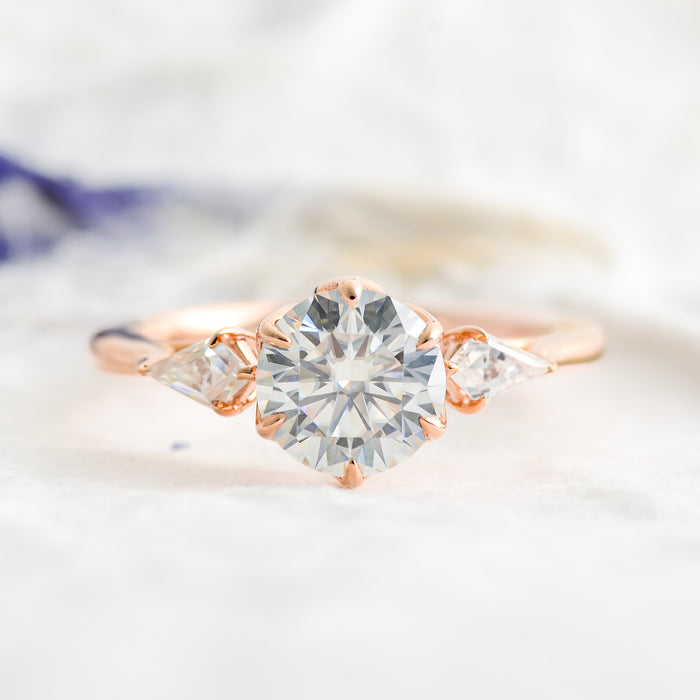 Avery | Moissanite with Kite Accents Ring